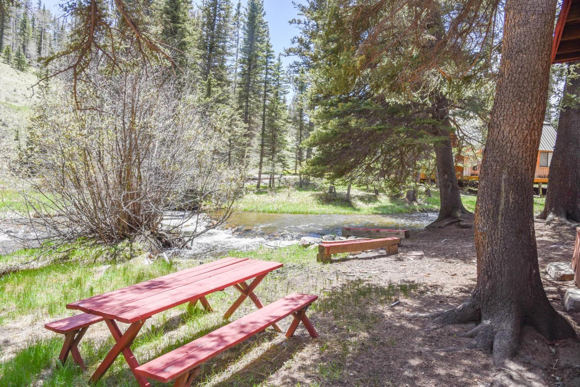 Bear Bait Cabin In Upper Valley With High Speed Wifi 레드 리버 외부 사진